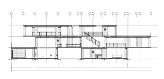 商業(yè)集裝箱建筑：彪馬城典型縱剖面圖